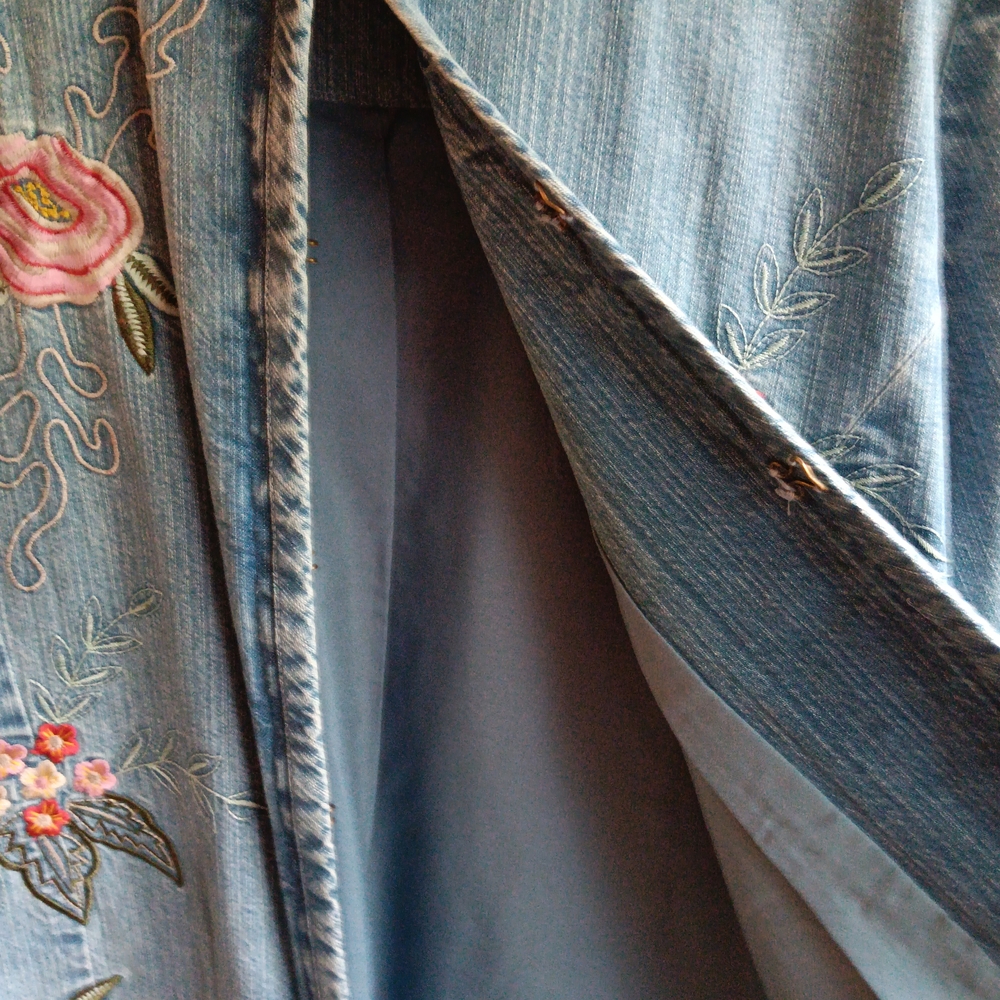 Aloya Women's Floral Embroidered Denim Jacket - Picture 5 of 6